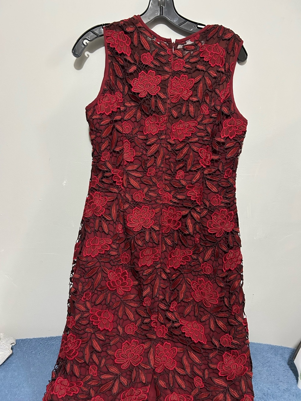 Sleeveless Red Floral Lace Dress - Elegant Evening Dress